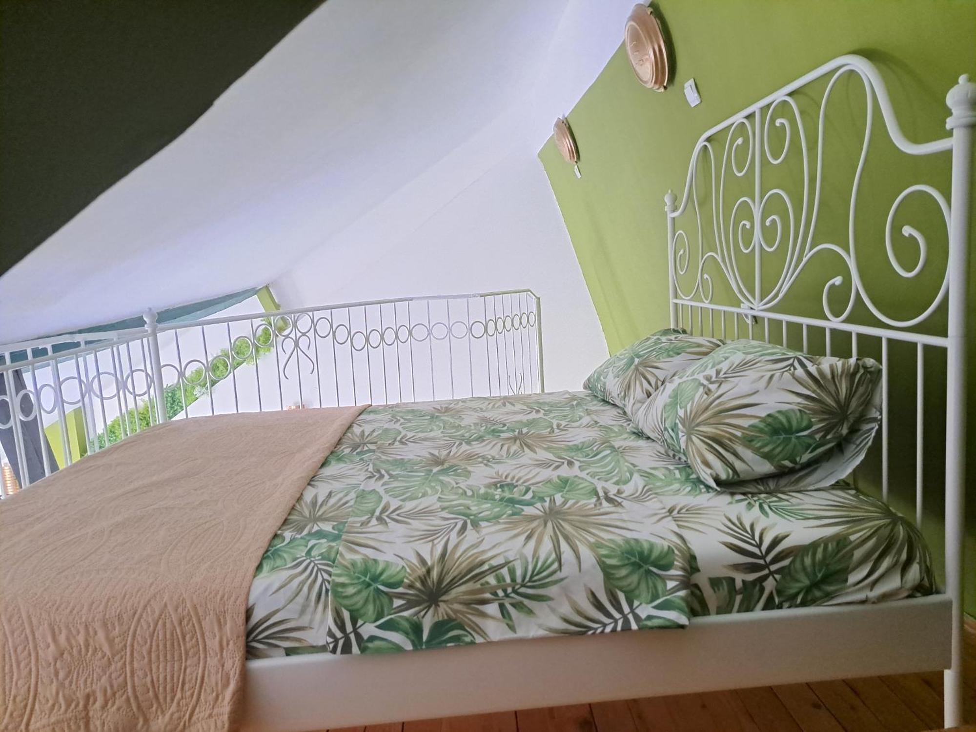 פודגוריצה Gallery Apartment מראה חיצוני תמונה