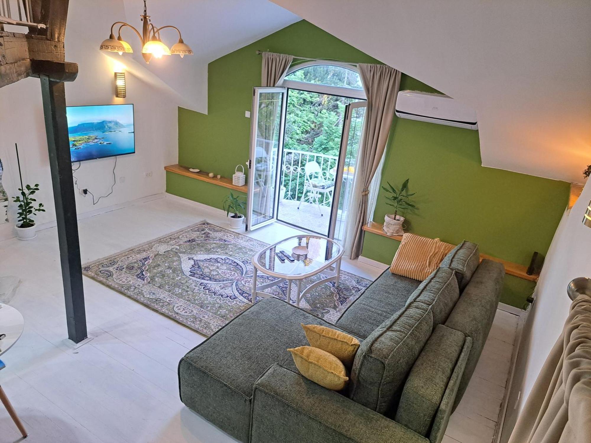 פודגוריצה Gallery Apartment מראה חיצוני תמונה