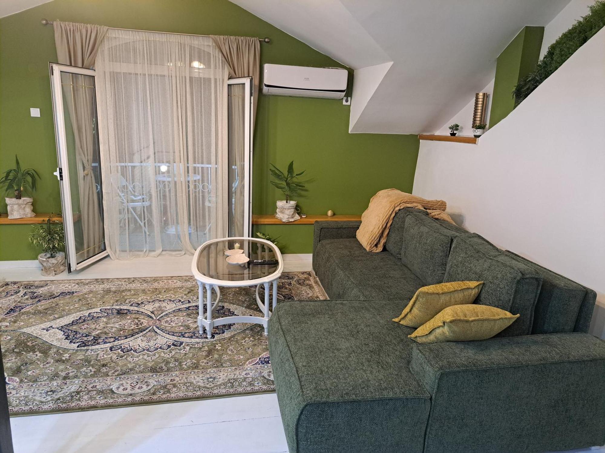 פודגוריצה Gallery Apartment מראה חיצוני תמונה