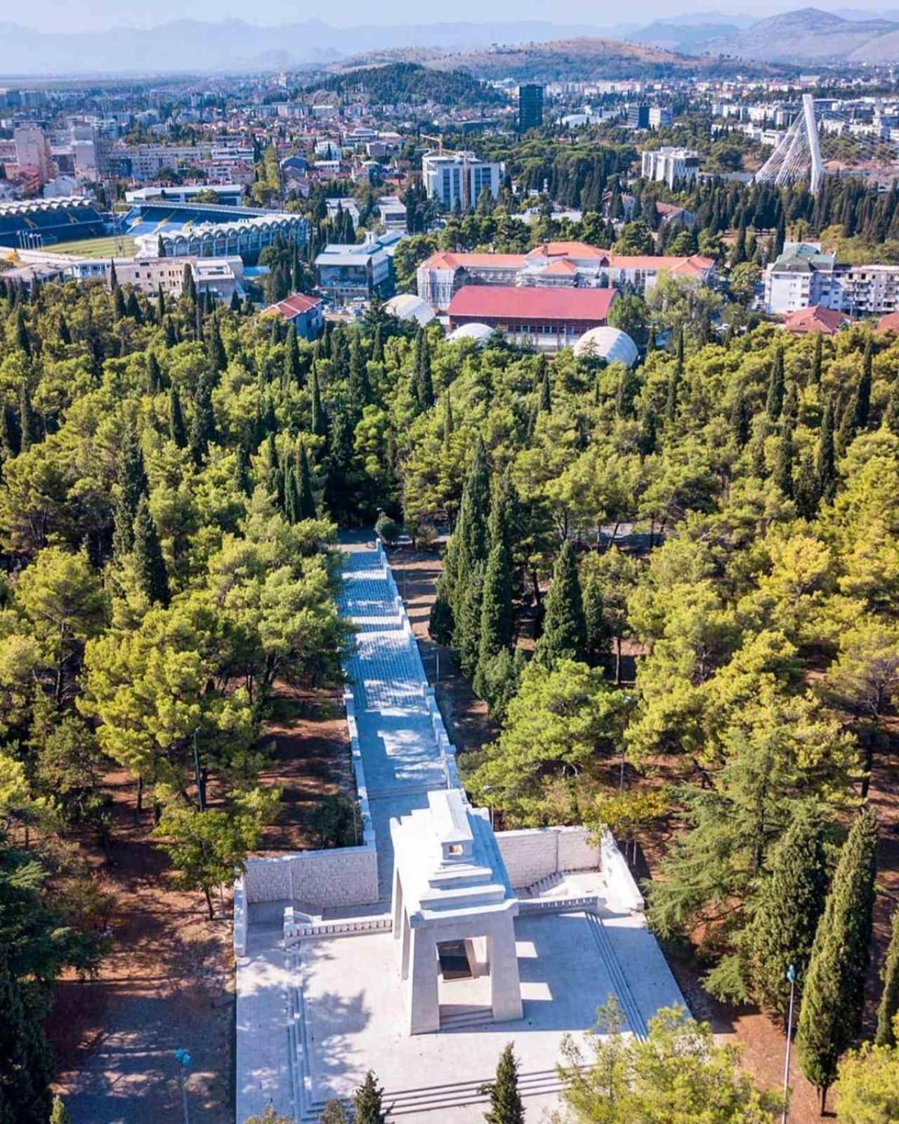 פודגוריצה Gallery Apartment מראה חיצוני תמונה